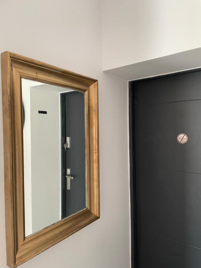 Апартаменты Apartament W Sercu Gdanska Экстерьер фото