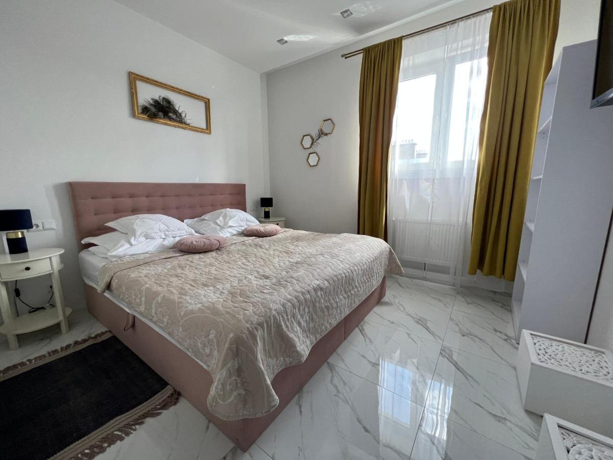 Апартаменты Apartament W Sercu Gdanska Экстерьер фото